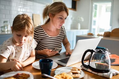 Debt Consolidation vs. Debt Settlement