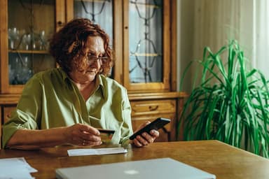 Debt Settlement vs. Credit Counseling