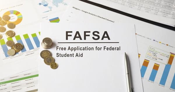Student completing the Free Application for Federal Student Aid